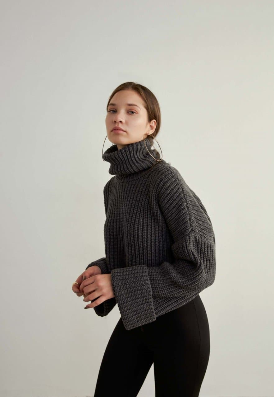 Aquarius Crop Strickpullover Grau - Matterhorn Studio